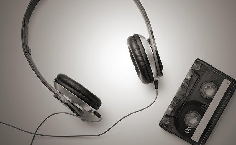 What's the History of Headphones? - Mixx Audio